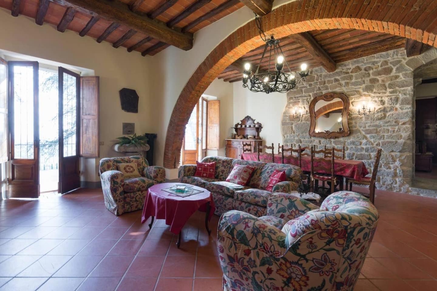 Agriturismo Fattoria Celle Фильине-Вальдарно Номер фото